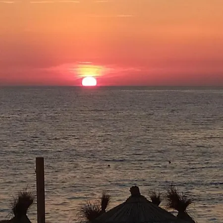 Retzos Himare